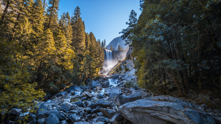 Yosemite National Park Hike Guide: Trails, Tips, and Scenic Highlights Yosemite National Park hike