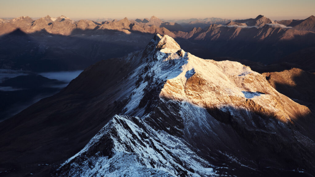 Panoramic sunrise view from Kala Patthar overlooking Mount Everest
