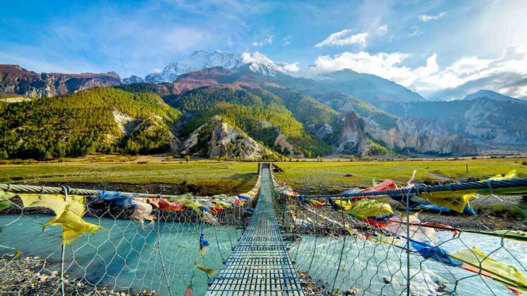 Suspension bridge along Annapurna Circuit trail