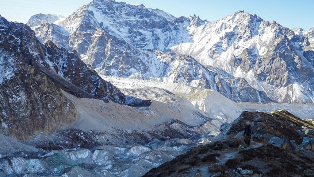 Glacier near Kanchenjunga Base Camp