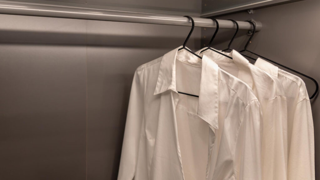 Neutral clothing pieces for capsule wardrobe